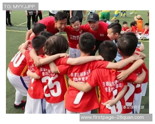 上海足球队的成长历程与辉煌成就的真实记录与回顾 上海足球队的成长历程与辉煌成就的真实记录与回顾